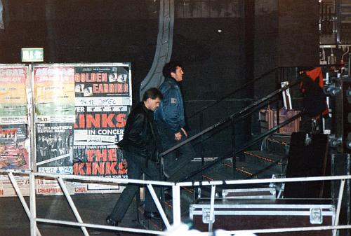 Golden Earring singer Barry Hay arriving at Jovel venue with German tour manager Knut December 14, 1989 Münster (Germany)